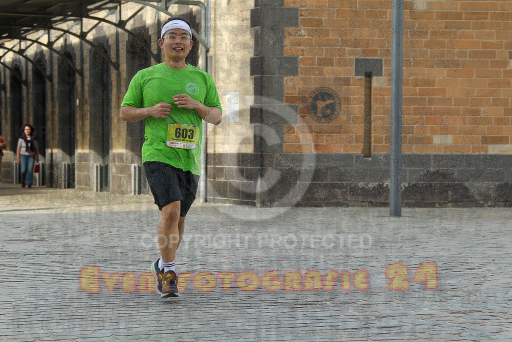 250920_1537_EV4_9322 | Sportfotografie im Rhein-Sieg Kreis, Köln, Bonn, NRW, Rheinland Pfalz, Hessen, etc. Unser Tätigkeitsfeld umfasst den Laufsport vom Volkslauf über den Marathon, Duathlon, Triathon bis zum Ultralauf wie Kölnpfad Ultra oder Schindertrail.