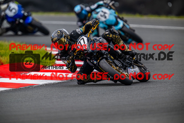 MaZZes_FotoMatrix_220522_4839 | Fotograf Mathias Schmid
Sportfotograf,
Eventfotograf,
Hochzeitsfotograf,
Portraitfotograf