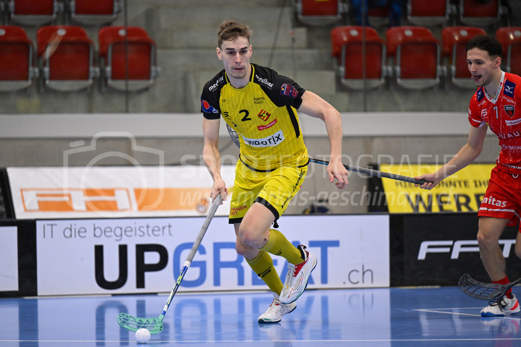 HC Rychenberg vs Floorball Köniz - 18. Dezember 2022 | HC Rychenberg vs Floorball Köniz
AXA Arena, Winterthur
Nicola Bischofberger (#2 HC Rychenberg).
Bild: Sportfotografie Markus Aeschimann | www.markus-aeschimann.ch - Realisiert mit Pictrs.com