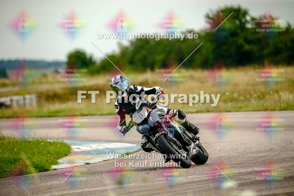 Chambley Juli-2128 | Hier findet Ihr Bilder von Touristenfahrten auf der Nürburgring Nordschleife oder von anderen Veranstaltungen die ich besucht habe. Viel Spass beim Durch Schauen 