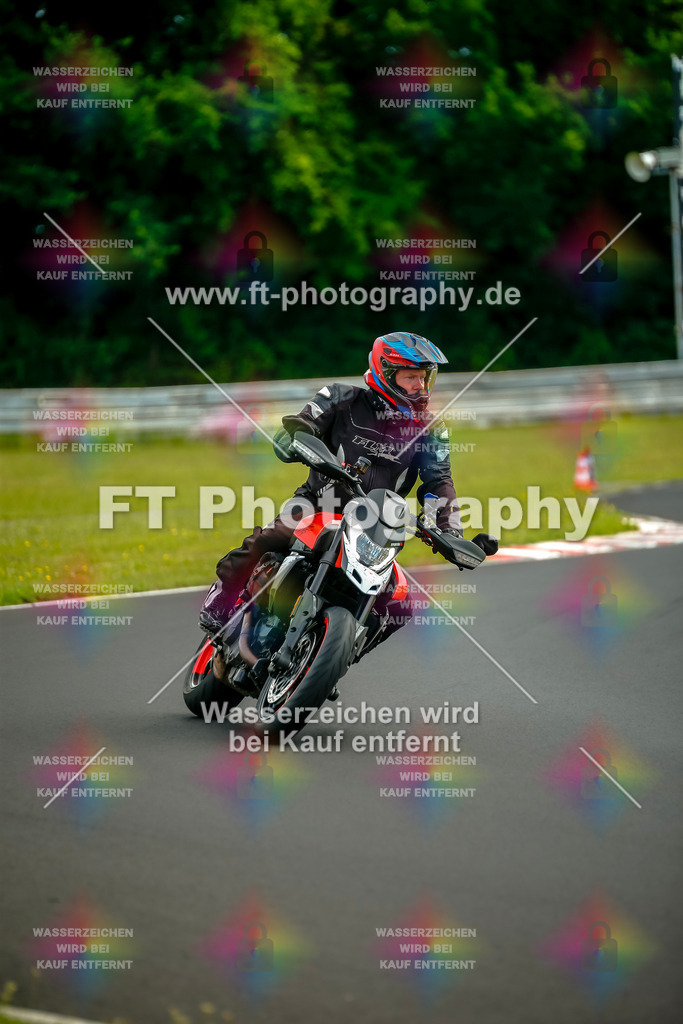 VBK-4632 | Hier findet Ihr Bilder von Touristenfahrten auf der Nürburgring Nordschleife oder von anderen Veranstaltungen die ich besucht habe. Viel Spass beim Durch Schauen 