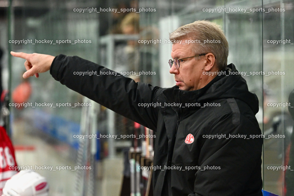 EC KAC Future Team vs. Die Adler Kitzbühl 7.10.2023 | Headcoach EC KAC FUTURE TEAM LAURILLA Harri, EC KAC Future Team vs. Die Adler Kitzbühl 7.10.2023, EC KAC Future Team vs. Die Adler Kitzbühl am 07.10.2023 in Klagenfurt (Messehalle Klagenfurt), Austria, (Photo by Bernd Stefan)