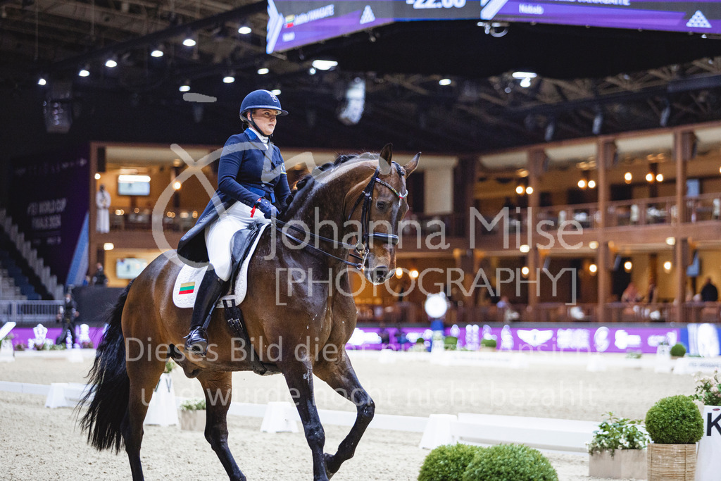 240417_Riyadh_Dressage-150 | Deine schönsten Turniermomente als professionelle Fotos! Entdecke hochwertige Pferdesport-Fotografie im Online-Shop. Jetzt Fotos finden & bestellen!