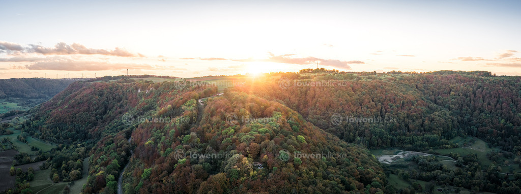 Dreimännersitz oberhalb von Geislingen bei Sonnenuntergang | löwenblicke | shop