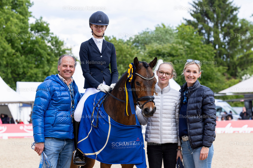 TH_Pony Derby_ 557-LEVIEN Sophie (GER)_ Carlo Carlucci_37648 | Deutsches Spring- und Dressur-Derby 2026 am 15.05.26 in Hamburg, Pony Derby, 557LEVIEN Sophie (GER), Carlo Carlucci