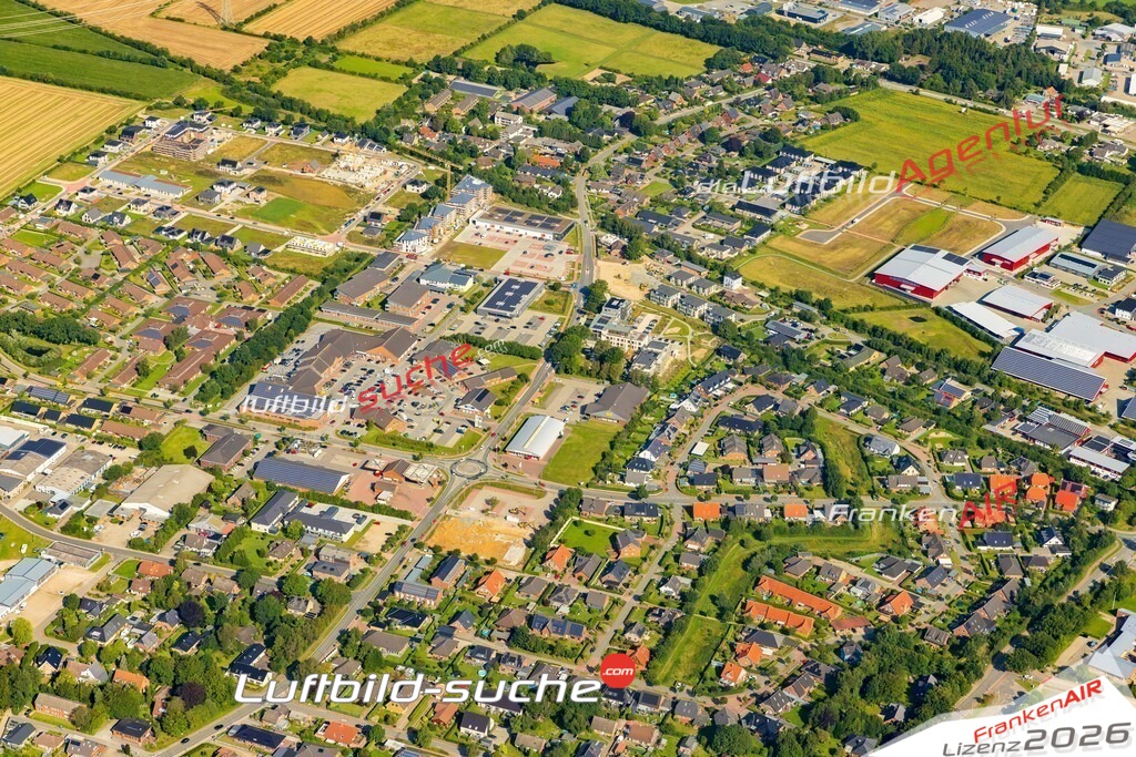 Luftbild Handewitt - Die Luftaufnahme wurde 2025 vom UL-Flugzeug heraus erstellt ( keine Drohne ) - Hochauflösende Luftaufnahme - für professionelle Ausdrucke geeignet. Die Geschenkidee !Hier alle&nbsp;Infos zur Lizenzierung der LuftaufnahmeWir fliegen auch dieses Jahr wieder in Ihre Region um Luftbilder zu erstellen.- Luftbild anfragen