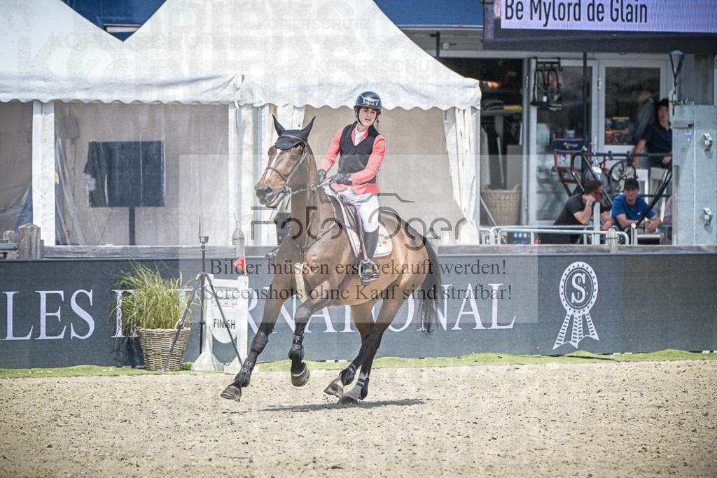 DOS_3926 | Entdecke hochwertige Reitturnierfotos von Foto Oger. Professionell, emotional und authentisch – jetzt Lieblingsmomente im Shop bestellen.Deutschlandweite Turnierfotografie. - Realisiert mit Pictrs.com