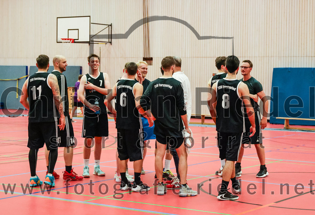 2022-05-15_149_SpVgg_Altenerding_gegen_TSV_Muenchen-Forstenried | Erding, Deutschland, 15.05.2022:
Basketball, Bezirksliga 2021 / 2022, Play-Offs, SpVgg Altenerding gegen TSV München-Forstenried, Endergebnis: 55:57

Foto: Christian Riedel / fotografie-riedel.net