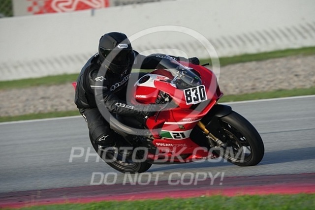 2024_10_25_PBK_32375 | Sportfotografie; SlowMotion; Video; Rennstrecke; Hafeneger; Speer; Racing; RSE; BMW; CBO; Trackday; Motorsportarena; Hockenheimring; Brno; Most; Barcelona; Valencia