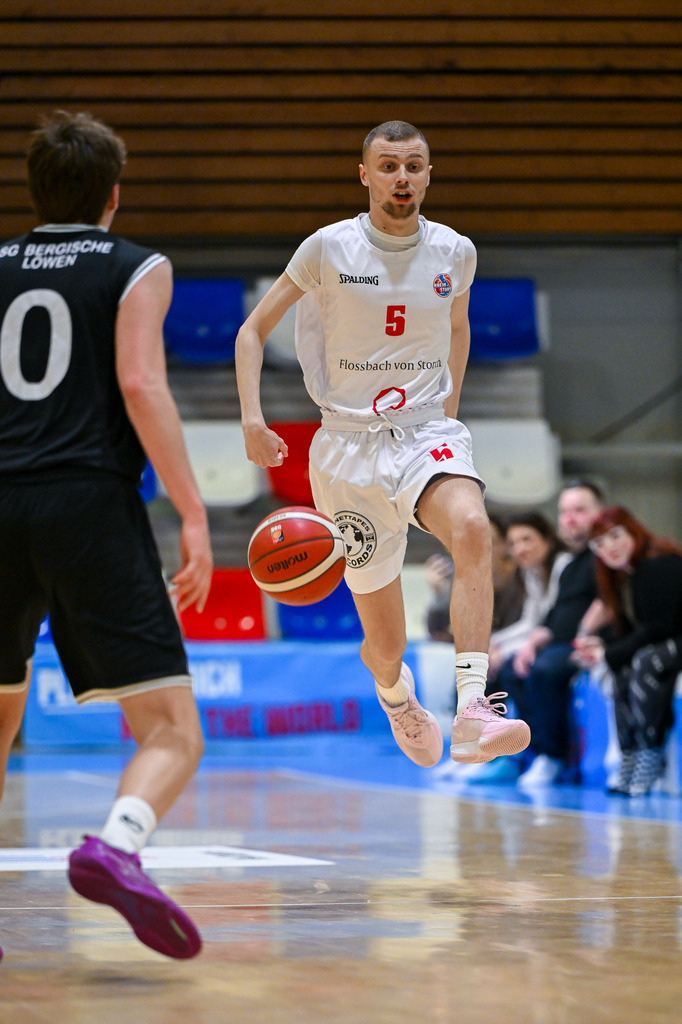 gml_044 | Fotos von Basketballspielen aus dem Raum NRW fotografiert von Gero Mueller-Laschet und Daniel Schaefer - Realisiert mit Pictrs.com