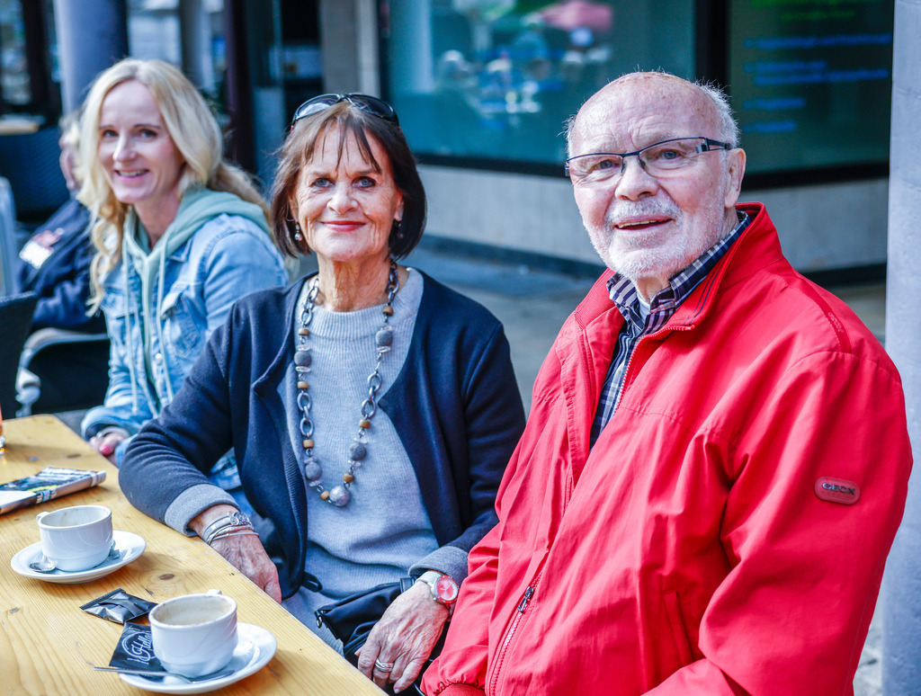 top-top.de 240913-072 | Foto, Video, Fotografie, Videografie, Fotobox, DJ, Discjockey, Musik, Musikbox, Veranstaltung, Photobooth, Amazon, Ebay, Buchtipp, Bestseller, Autor, Verlag, Buch, Wesel, Hamminkeln, NRW, Dinslaken, Rees, Drohne, Hochzeit, Party, Fotobox, Wesel, Fotograf