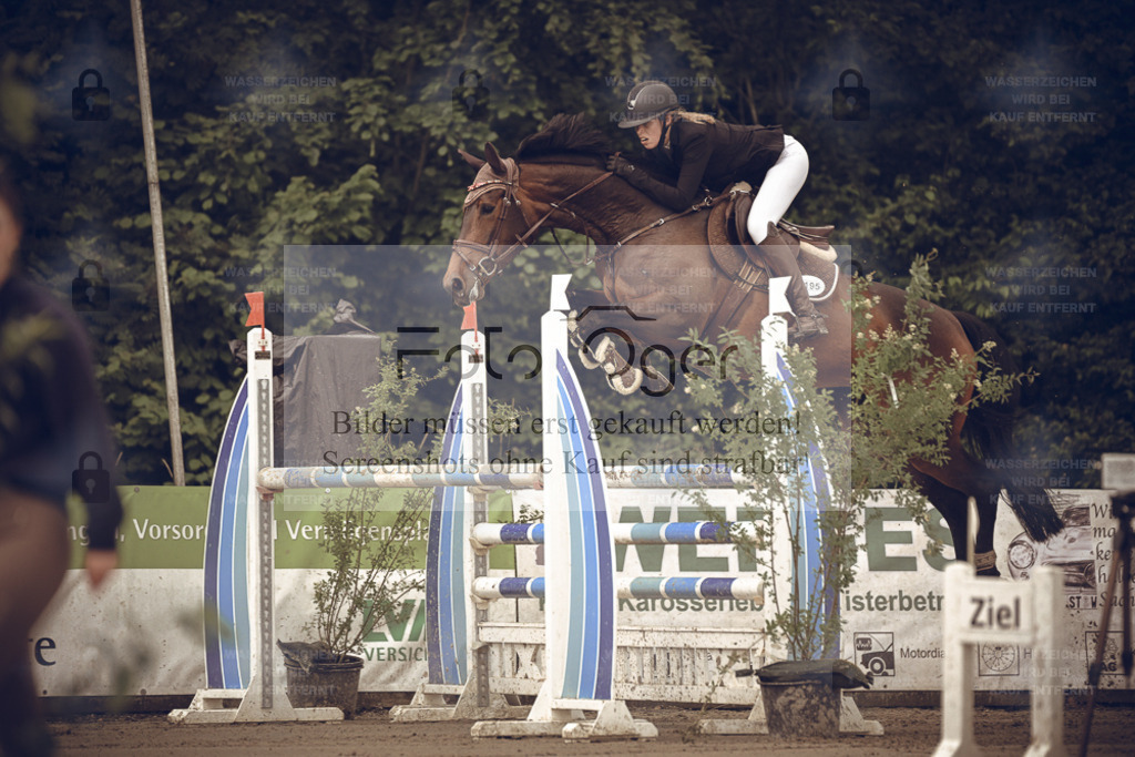 20240531-DOS_6501 | Entdecke hochwertige Reitturnierfotos von Foto Oger. Professionell, emotional und authentisch – jetzt Lieblingsmomente im Shop bestellen. - Realisiert mit Pictrs.com