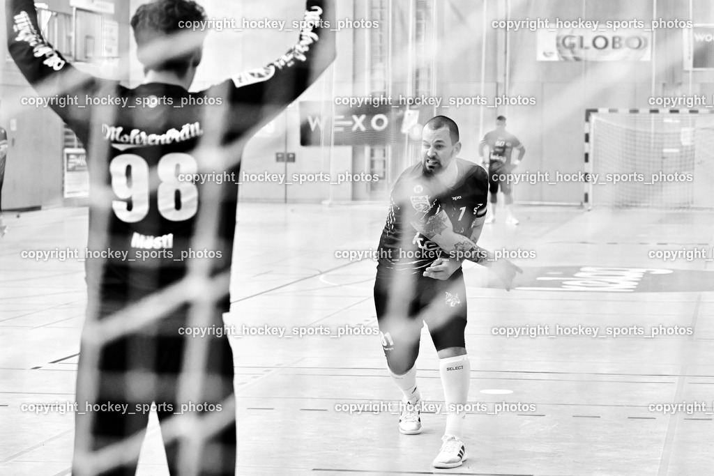 SC Ferlach vs. ALPA HC Hard | #98 MÖSTL Constantin HC Hard, #81 MILICEVIC Adrian SC Ferlach, SC Ferlach vs. ALPA HC Hard, SC Ferlach vs. ALPA HC Hard am 30.04.2024 in Ferlach (Ballspielhalle Ferlach), Austria, (Photo by Bernd Stefan)