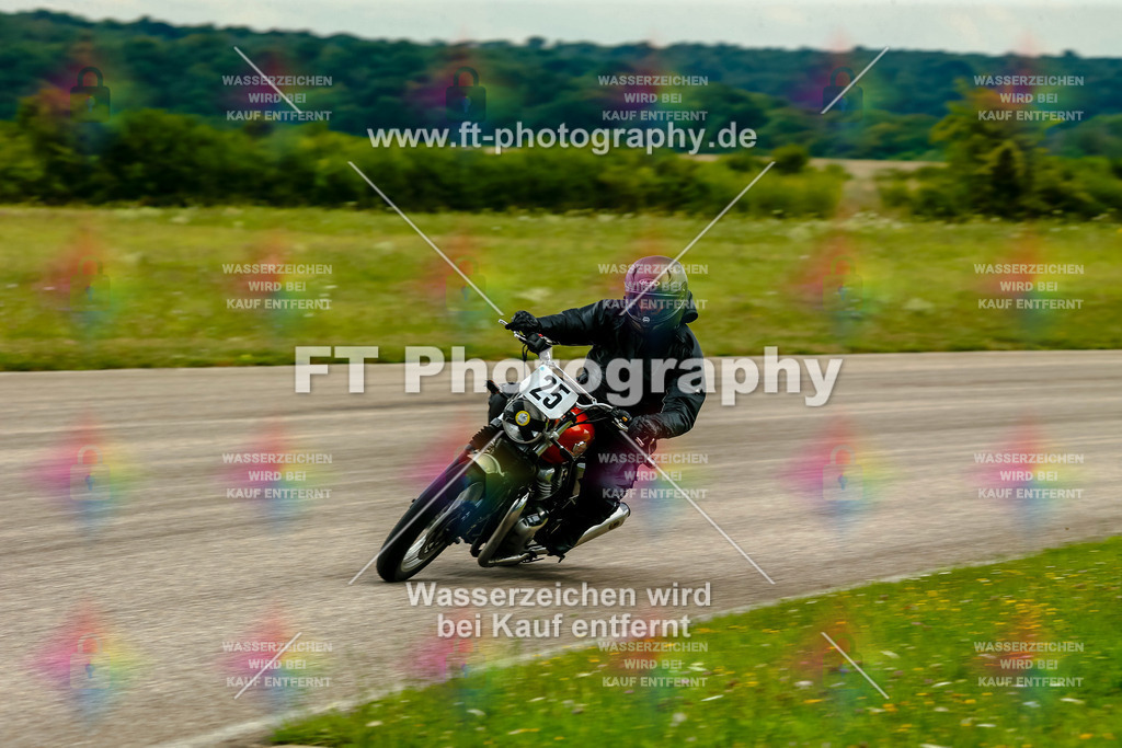 Chambley Juli-3270 | Hier findet Ihr Bilder von Touristenfahrten auf der Nürburgring Nordschleife oder von anderen Veranstaltungen die ich besucht habe. Viel Spass beim Durch Schauen 