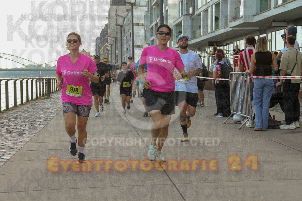 250920_1451_EX1_7918 | Sportfotografie im Rhein-Sieg Kreis, Köln, Bonn, NRW, Rheinland Pfalz, Hessen, etc. Unser Tätigkeitsfeld umfasst den Laufsport vom Volkslauf über den Marathon, Duathlon, Triathon bis zum Ultralauf wie Kölnpfad Ultra oder Schindertrail.