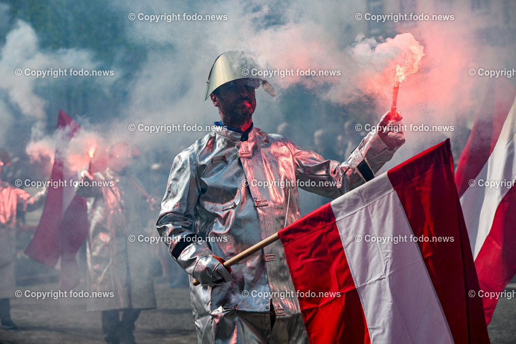 Hauptplatz Linz_ 1. Mai Umzug 2023_ 01.05.2023-46 | 01.05.2023, Hauptplatz Linz, AUT, Hauptplatz Linz, im Bild 1. Mai Umzug 2023 Linz Hauptplatz, SPOE 
