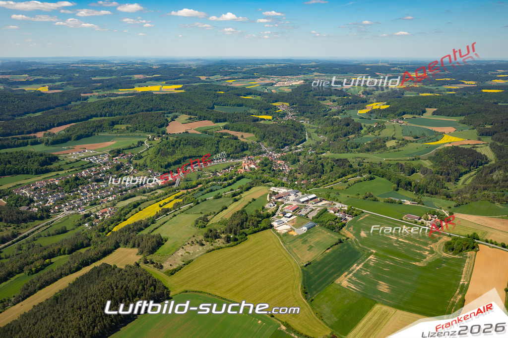 Luftaufnahme von Kastl - Die Luftaufnahme wurde 2025 vom UL-Flugzeug heraus erstellt ( keine Drohne ) - Hochauflösende Luftaufnahme - für professionelle Ausdrucke geeignet. Die Geschenkidee !Mit Lizenz und Bildrechte bestellbar