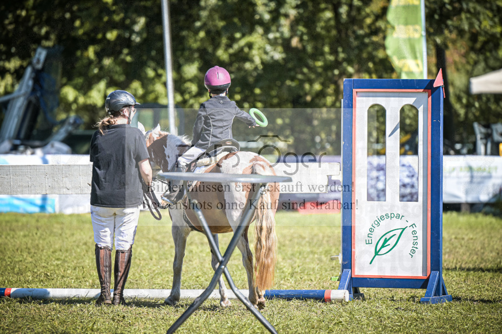 DOS_0457 | Entdecke hochwertige Reitturnierfotos von Foto Oger. Professionell, emotional und authentisch – jetzt Lieblingsmomente im Shop bestellen.Deutschlandweite Turnierfotografie. - Realisiert mit Pictrs.com