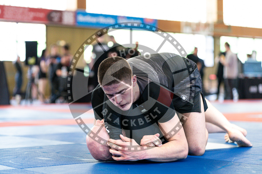 20250510PBB4378 | Athletes compete during the JJLG Berlin Open Jiu-Jitsu Championship on May 10, 2025 in Berlin, Germany. © Chiara Dazi / photoblackbelt