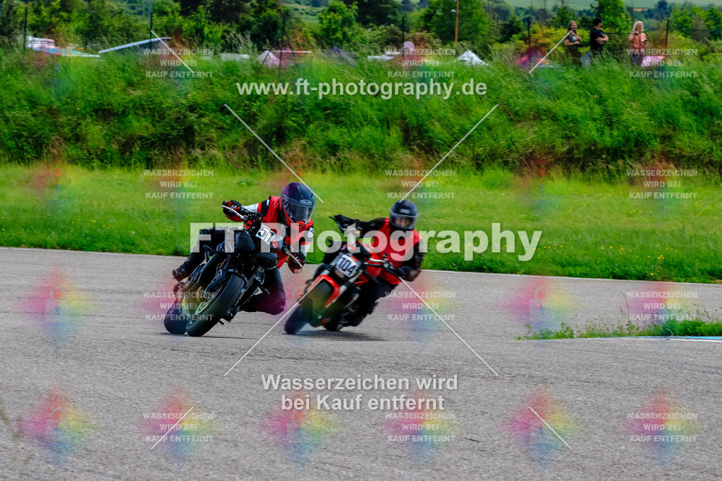 MotoTeam-9954 | Hier findet Ihr Bilder von Touristenfahrten auf der Nürburgring Nordschleife oder von anderen Veranstaltungen die ich besucht habe. Viel Spass beim Durch Schauen 