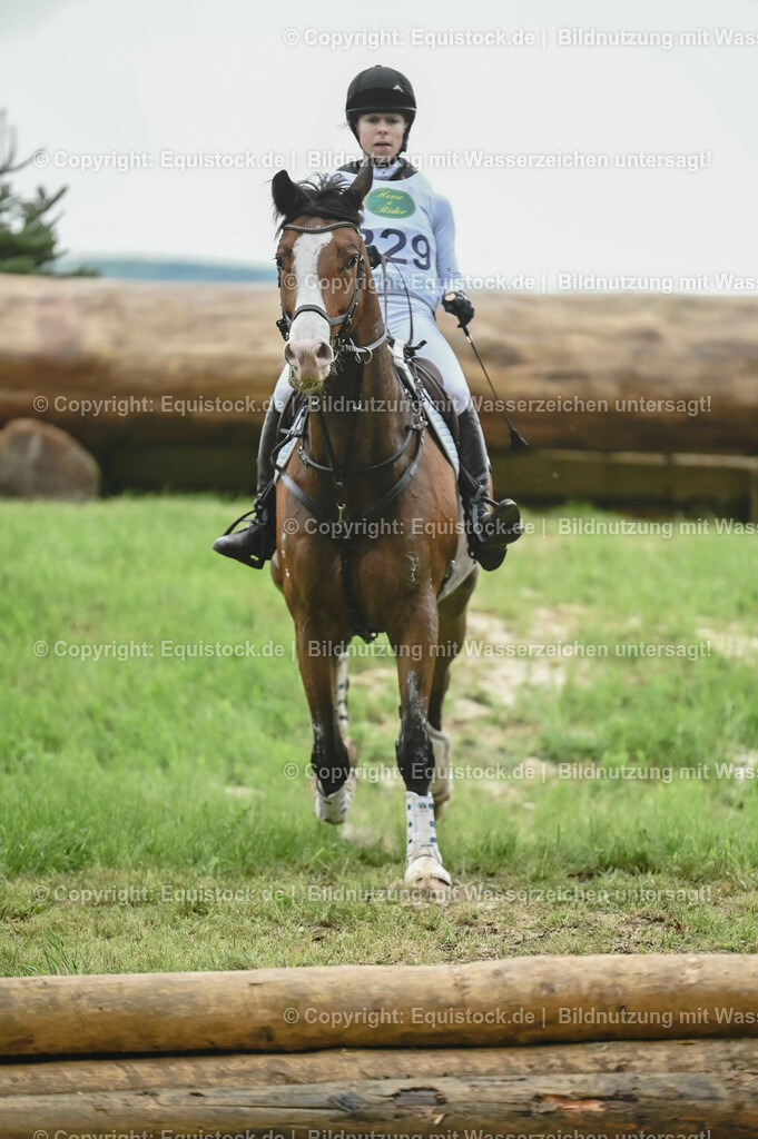 20230513_CCI2_Section2_Gelände_0463 | equistock