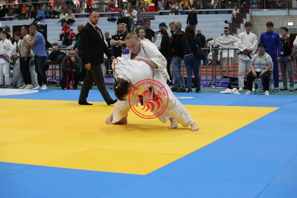 1J7A2567 | Fotos vom Adler Cup - Pictures from Adler Cup

Hier findet Ihr alle Eindrücke und großen Momente der Adler Cup Wochenenden. Here you will find all impressions and great moments of the Adler Cup weekends. - Realisiert mit Pictrs.com