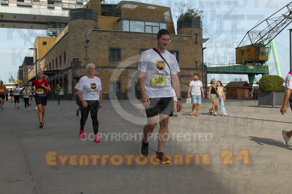 250920_1341_EV4_6447 | Sportfotografie im Rhein-Sieg Kreis, Köln, Bonn, NRW, Rheinland Pfalz, Hessen, etc. Unser Tätigkeitsfeld umfasst den Laufsport vom Volkslauf über den Marathon, Duathlon, Triathon bis zum Ultralauf wie Kölnpfad Ultra oder Schindertrail.