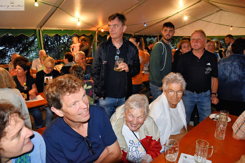 ZiPlaFe_23-10 | Fotoblog Schwarzwald, Foto Blog Wiesental, Pfaffenberg, Winterzauber, Zeller Bergland, Zell im Wiesental, Fotoblog Wiesental, Landschaftsfotos, Bilder Wiesental, Natur, Naturbilder, Fastnacht, Zeller Fastnacht, Zeller Fasnacht, Zeller Bergland, Belchen, - Realisiert mit Pictrs.com