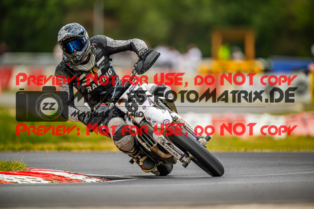 MaZZes_FotoMatrix_230702_0908 | S4