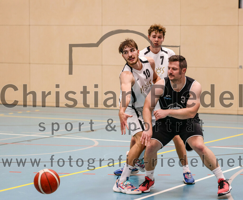 2023-10-08_075_TSV_Vaterstetten_gegen_ESV_Staffelsee | Vaterstetten, Deutschland, 08.10.2023:
Basketball, Bayernliga Herren Süd 2023 / 2024, 3. Spieltag, TSV Vaterstetten gegen ESV Staffelsee, Endergebnis: 62:90

Foto: Christian Riedel / fotografie-riedel.net