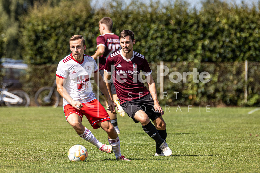 Römstedt II - Mießner_ Marc-Dominic (r. Kai-Uwe Herrmann) vs Ebstorf 170825 dlP | immodelaporte-sportfotos - Realisiert mit Pictrs.com