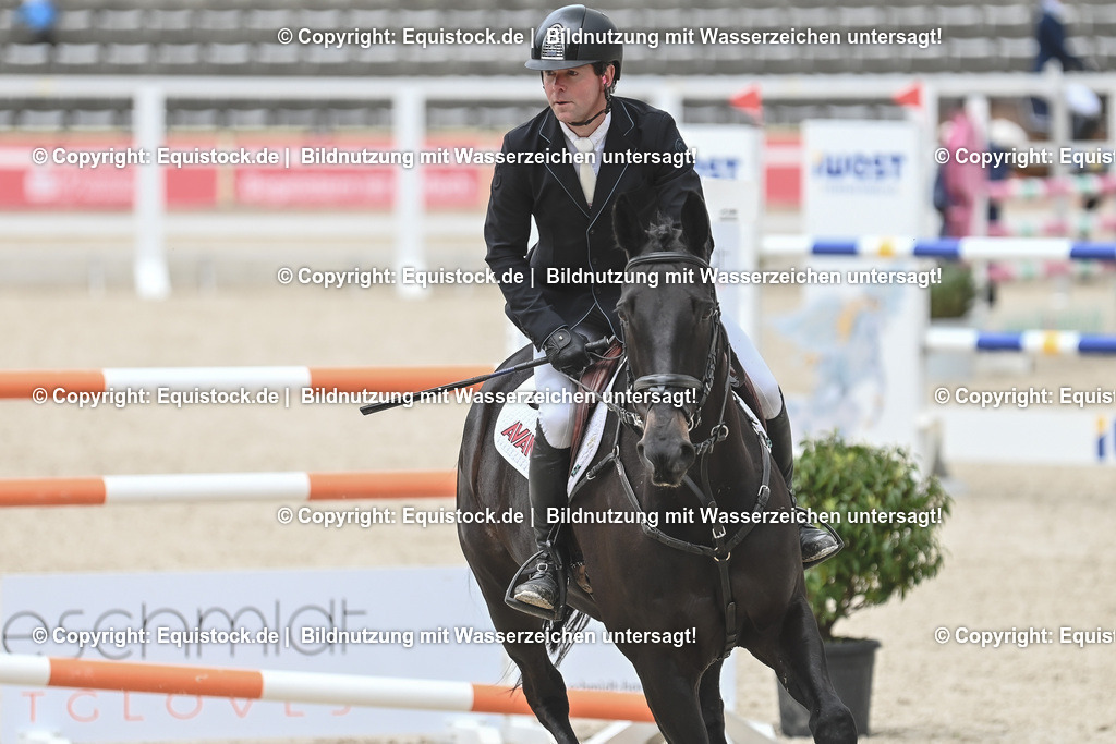20230514_CCI4_Springen_0005 | equistock