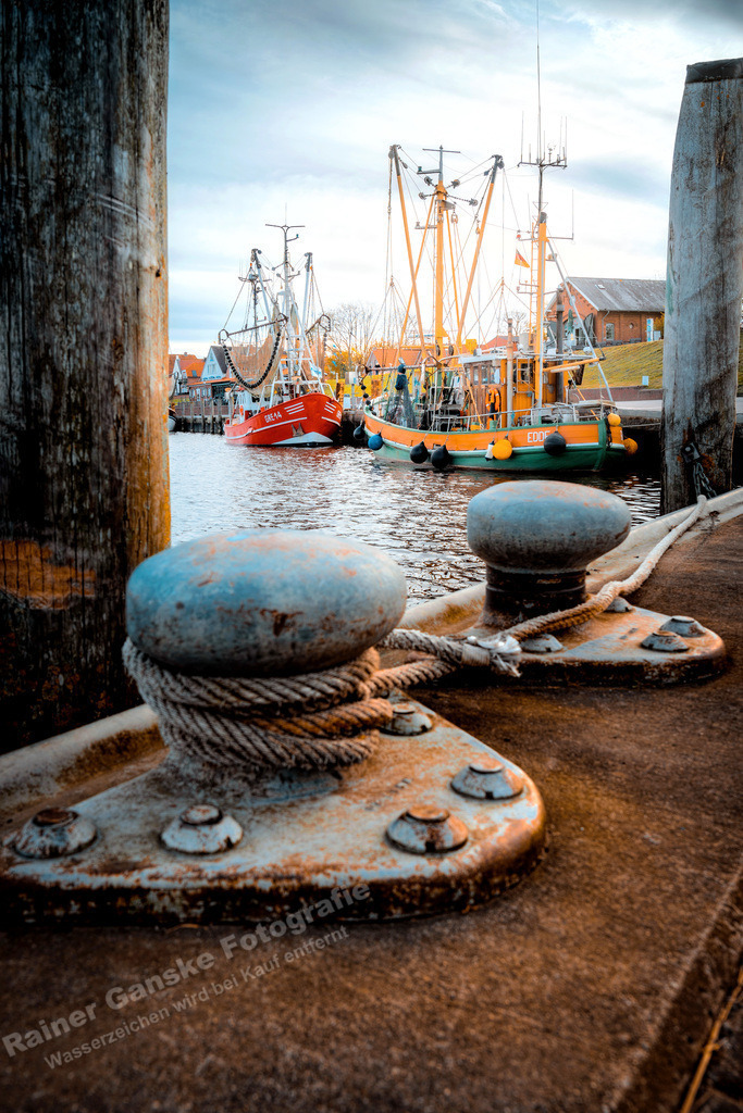 092 Greetsiel - 04-05-2023 -R Ganske | Onlineshop mit Bildern von Stränden, Häfen und Meer. Leinwände, Poster, Kalender und andere Materialien erhältlich. Kommerzielle Lizenzen möglich.  - Realisiert mit Pictrs.com