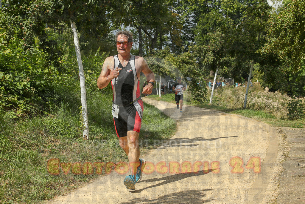 250824_1338_EX1_3081 | Sportfotografie im Rhein-Sieg Kreis, Köln, Bonn, NRW, Rheinland Pfalz, Hessen, etc. Unser Tätigkeitsfeld umfasst den Laufsport vom Volkslauf über den Marathon, Duathlon, Triathon bis zum Ultralauf wie Kölnpfad Ultra oder Schindertrail.