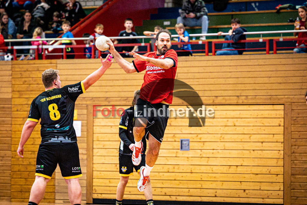 TSV Weiheim II gegen TSV Schongau | Bezirksliga Handball Herren 2024/25, TSV Weiheim II gegen TSV Schongau, 20250118,Felix BECKER (TSV Weilheim II 17) in Aktion,2025-01-18 in Weilheim (Jahnhalle)Felix BECKER (TSV Weilheim II 17)Copyright: WolfgangxLindner foto-lindner.de