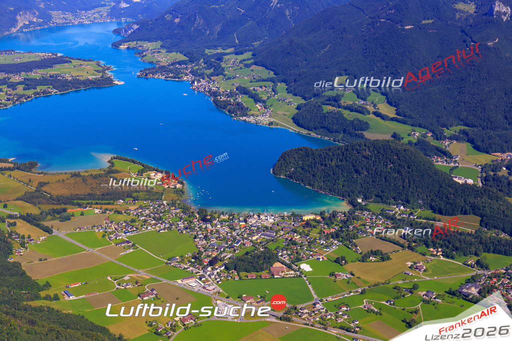 Die Luftaufnahme Wolfgangsee - Strobl wurde 2017 mittels Flugzeug (keine Drohne) erstellt. Perfekte Schärfe und Druck- Auflösung- Garantiert!