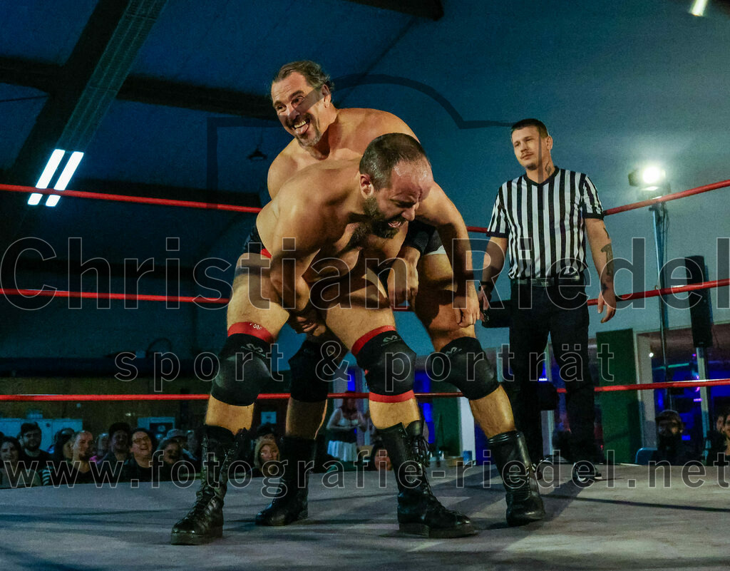 2023-11-11_064_Erding_Wrestlingshow | Erding, Deutschland, 11.11.2023:
Wrestling, Saison 2023, EWS Wrestling ERDING

Foto: Christian Riedel / fotografie-riedel.net