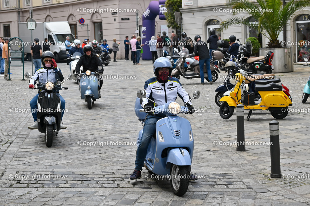 Vespatreffen Bar Balu_ Linz_ 20.05.2023-84 | 20.05.2023, Linz, AUT, Altstadt Linz, im Bild Vespatreffen Bar Balu


©Harald Dostal / fodo.news