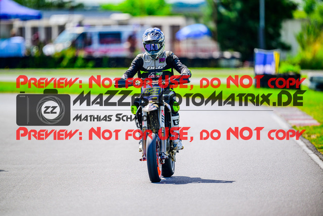 MaZZes_FotoMatrix_240714_6007705_8775 | S2