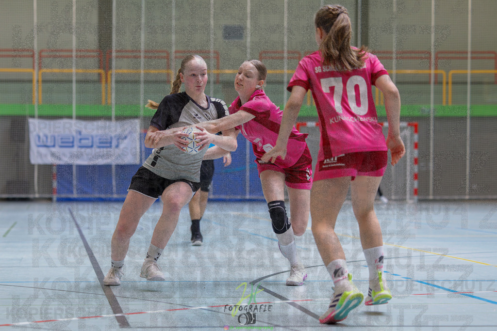 Hessenmeisterschaft wJC - Spiel um Platz 3; TuS Kriftel - SG Schenklengsfeld | Hessenmeisterschaft wJC - Spiel um Platz 3; TuS Kriftel - SG Schenklengsfeld am 22.03.2025 in Biedenkopf (Sporthalle Lahntalschule)Photo © 2025 - Jörg Heinrich - Realisiert mit Pictrs.com