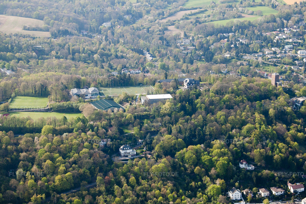Luftbild: Durlach, Sportschule Schöneck hinterm Turmberg im Ortsteil Durlach in Karlsruhe im Bundesland Baden-Württemberg in Deutschland. Foto: IMG_26039.jpg vom 23.04.2010 durch Werner Riehm/FLY-FOTO.de