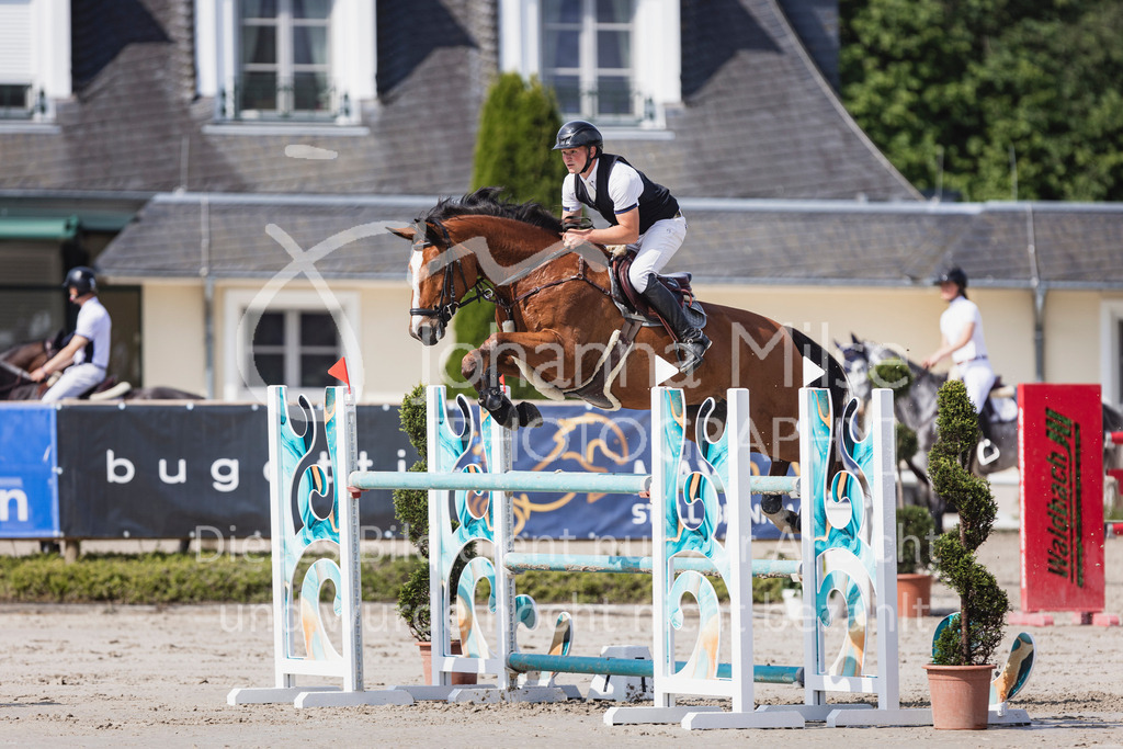 250531_MayDays_M2-Springen-508 | Deine schönsten Turniermomente als professionelle Fotos! Entdecke hochwertige Pferdesport-Fotografie im Online-Shop. Jetzt Fotos finden & bestellen!