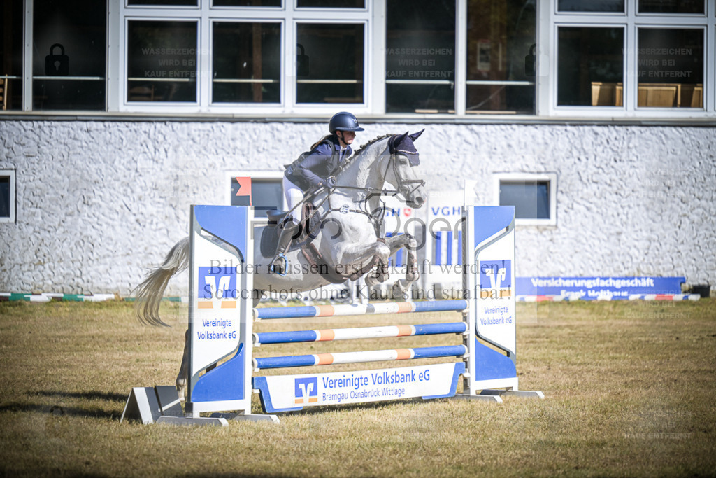 DOS_1030 | Entdecke hochwertige Reitturnierfotos von Foto Oger. Professionell, emotional und authentisch – jetzt Lieblingsmomente im Shop bestellen. - Realisiert mit Pictrs.com