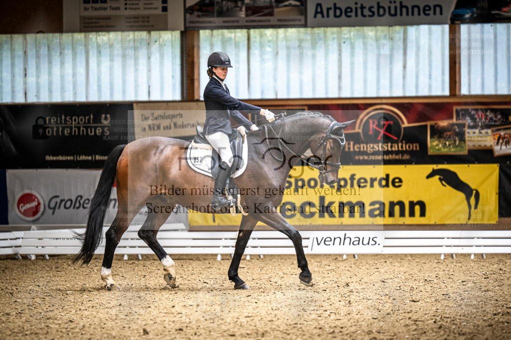 DOS_1287 | Entdecke hochwertige Reitturnierfotos von Foto Oger. Professionell, emotional und authentisch – jetzt Lieblingsmomente im Shop bestellen. - Realisiert mit Pictrs.com