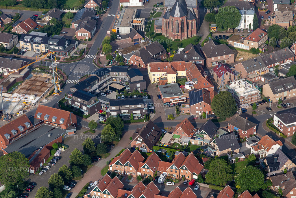 Luftbild: Lindenbuschring im Ortsteil Weseke in Borken im Bundesland Nordrhein-Westfalen in Deutschland. Foto: IMG_008266.jpg vom 18.07.2020 durch Werner Riehm/FLY-FOTO.de