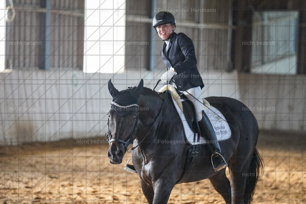 20230917-FAH00040 | Landsberg am Lech, 2023, Kaufbeuren, Kempten, Allgäu, Turnierfotografen Bayern, Fotoagentur Herrmann, Turnierbilder, Reitsport Fotos, Pferdefotograf, Augsburg, Bad Tölz, Dachau, Karlsfeld, Memmingen, Buchloe, Schwabmünchen