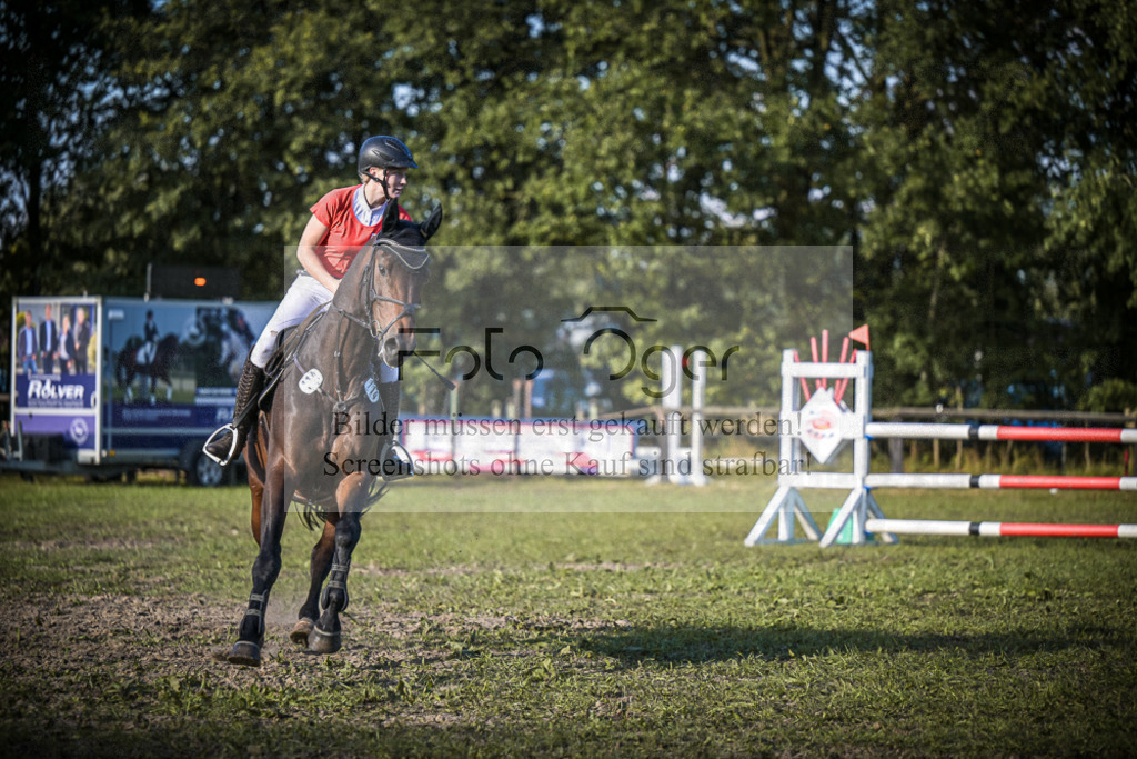 DOS_0918 | Entdecke hochwertige Reitturnierfotos von Foto Oger. Professionell, emotional und authentisch – jetzt Lieblingsmomente im Shop bestellen.Deutschlandweite Turnierfotografie. - Realisiert mit Pictrs.com