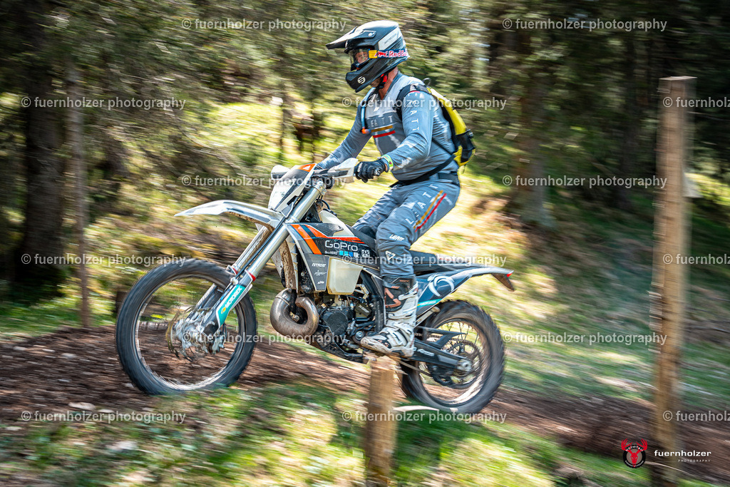 fuernholzer_250501-C1-661 | Fotografische Impressionen von der Red Stag Enduro Extreme by fuernholzer-photography.com. Endurosport in Österreich fotografisch festgehalten von fuernholzer. Auftragsfotografie für Private, Gewerbefotos und Industriefotografie. Eventfotografie, Sportfotografie und Motorsportfotografie. Anbieter von Fotoworkshops, Fototraining, fotografischen Vorträgen und Fotoseminaren.