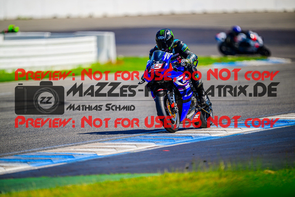 MaZZes_FotoMatrix_240520_6021986_8045 | WEISS