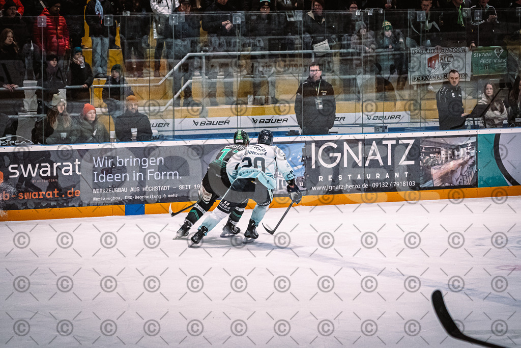 Alligators_vs_Lindau_21_12_2025-049 | Höchstadt Alligators Fotogalerie: Eishockey-Action aus Franken. Professionelle Spielfotos, Portraits & Stadionbilder zum Download. Jetzt entdecken! - Realisiert mit Pictrs.com